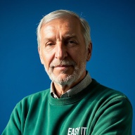 наш сотрудник
